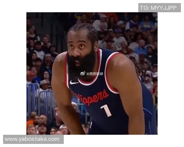 掘金自媒体调侃哈登布劳恩笑容满面快船季后赛大战七场引热议